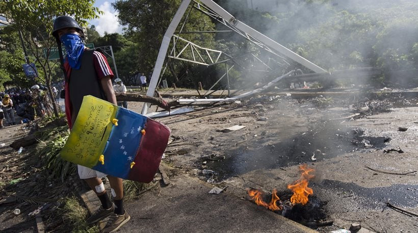 Βενεζουέλα: Σε νέες κινητοποιήσεις καλεί η αντιπολίτευση υπό τη σκιά των αιματοβαμμένων εκλογών -120 νεκροί σε τέσσερις μήνες